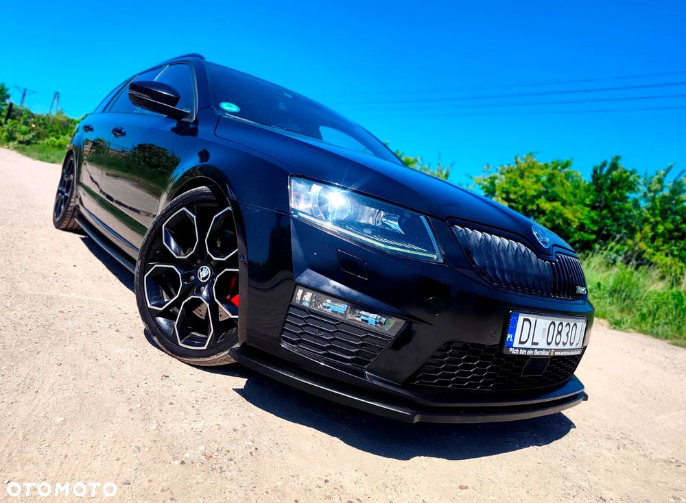Skoda Octavia 2.0 TDI (Green tec) DSG RS - 1