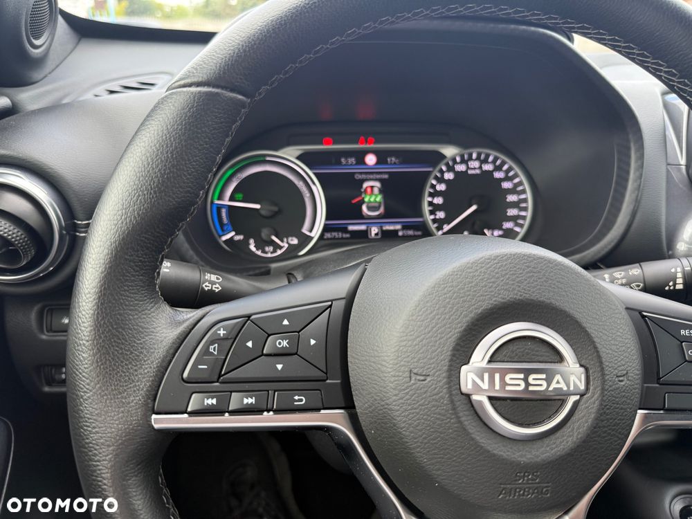 Nissan Juke 1.6 Hybrid 4AMT Tekna - 14