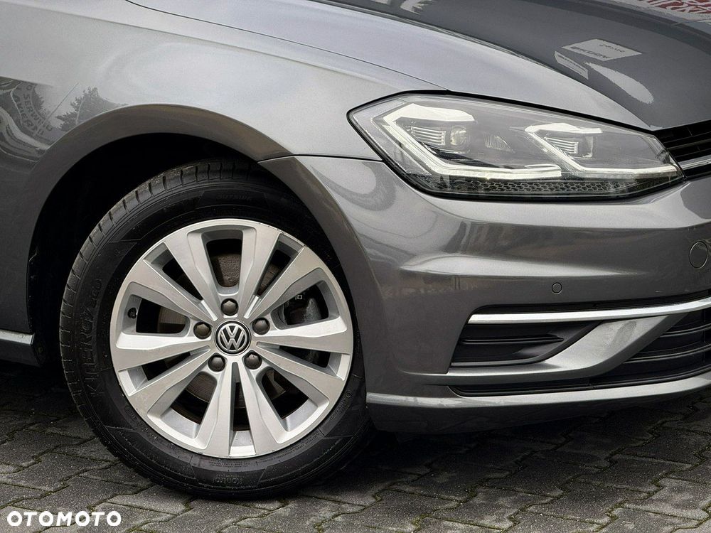 Volkswagen Golf - 5