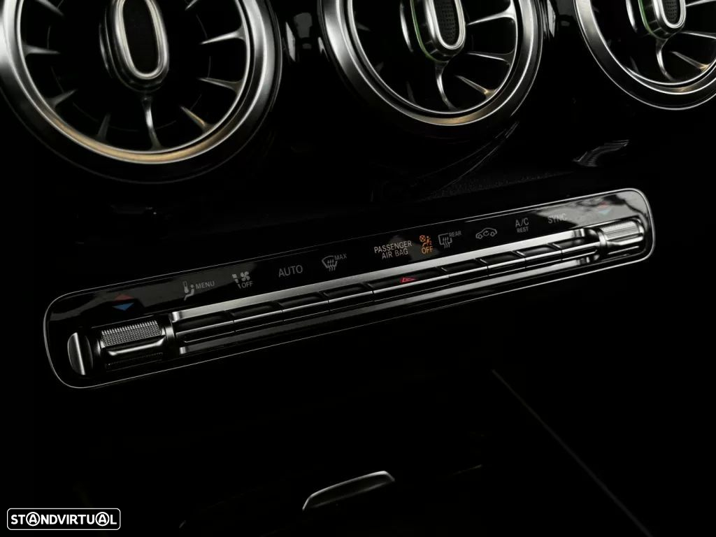 Mercedes-Benz GLB 200 d AMG Line - 48