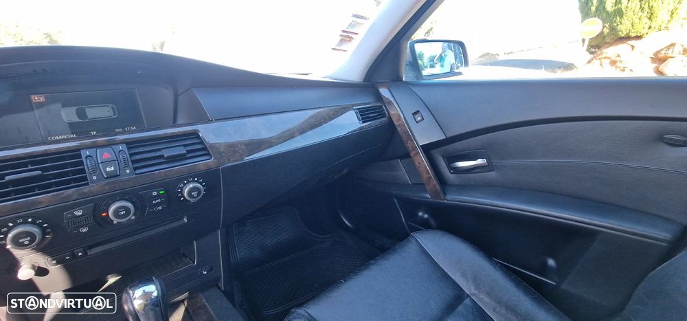BMW 525 dA - 12