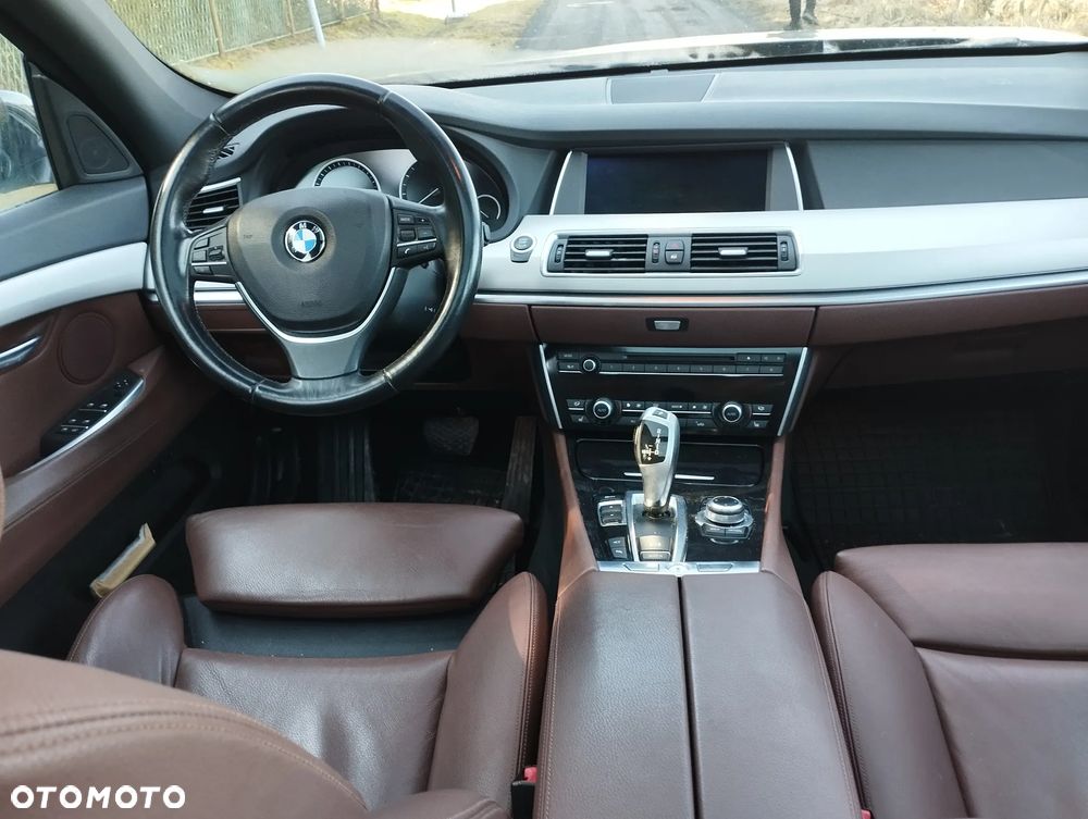BMW 5GT 535i - 9
