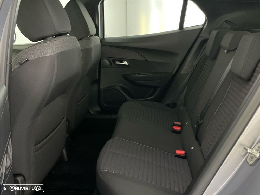 Peugeot 2008 1.2 PureTech Active - 12