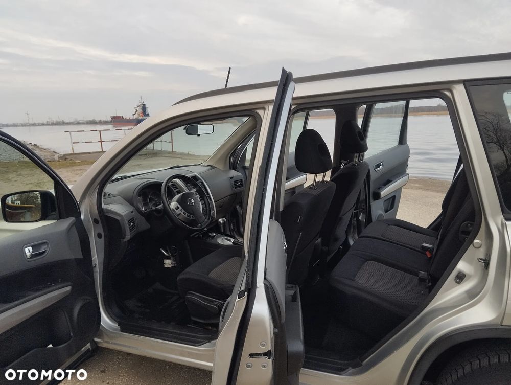 Nissan X-Trail 2.0 dCi 4x4 DPF Automatik SE - 28