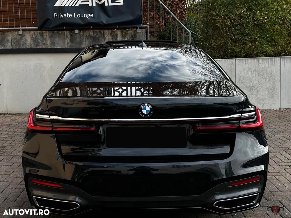BMW Seria 7 730d xDrive MHEV - 16