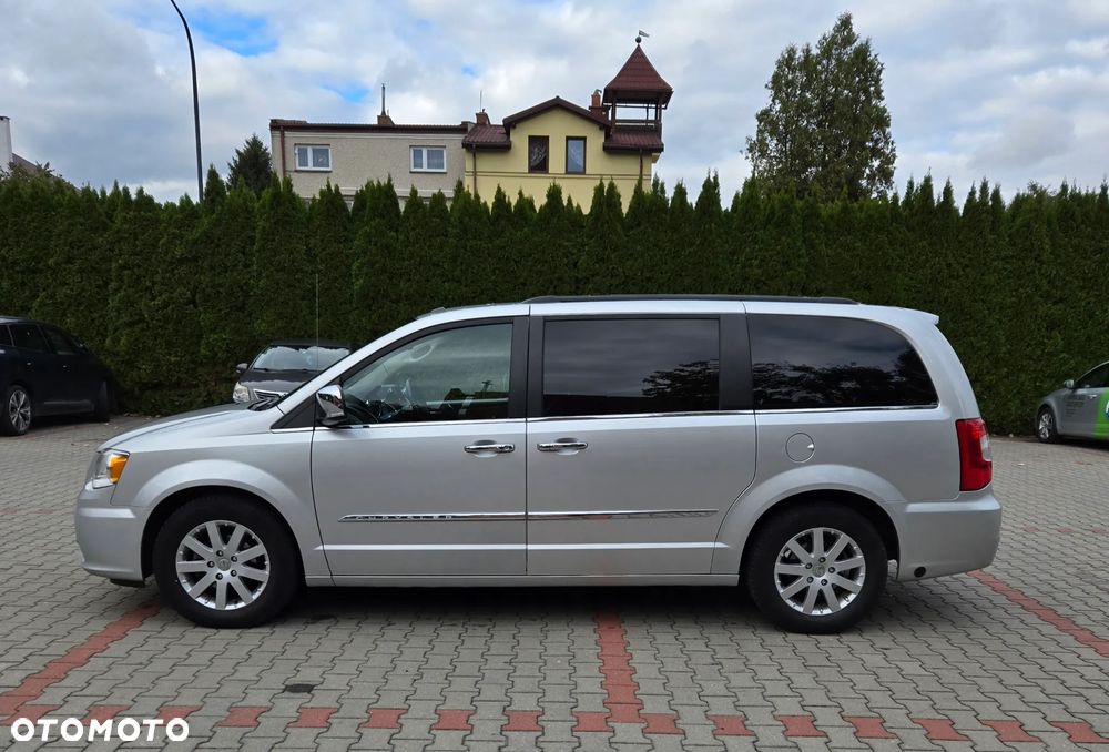 Chrysler Town & Country 3.6 Touring - 4