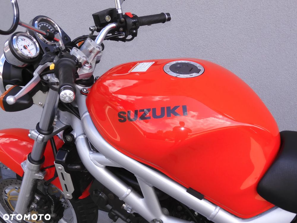 Suzuki SV - 21
