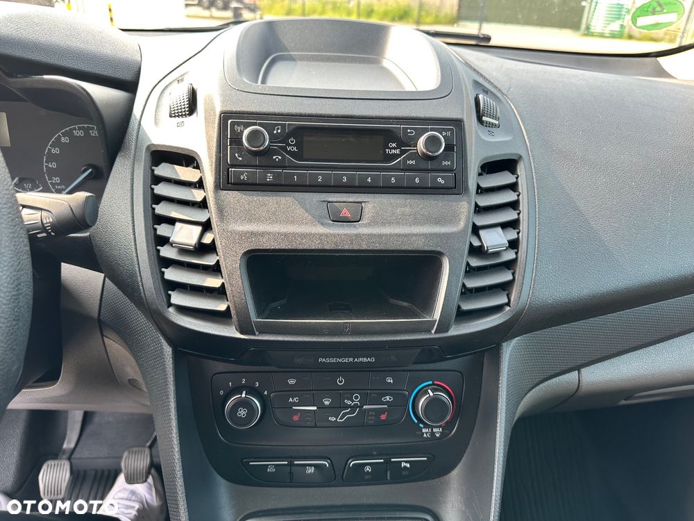 Ford Transit Connect - 10