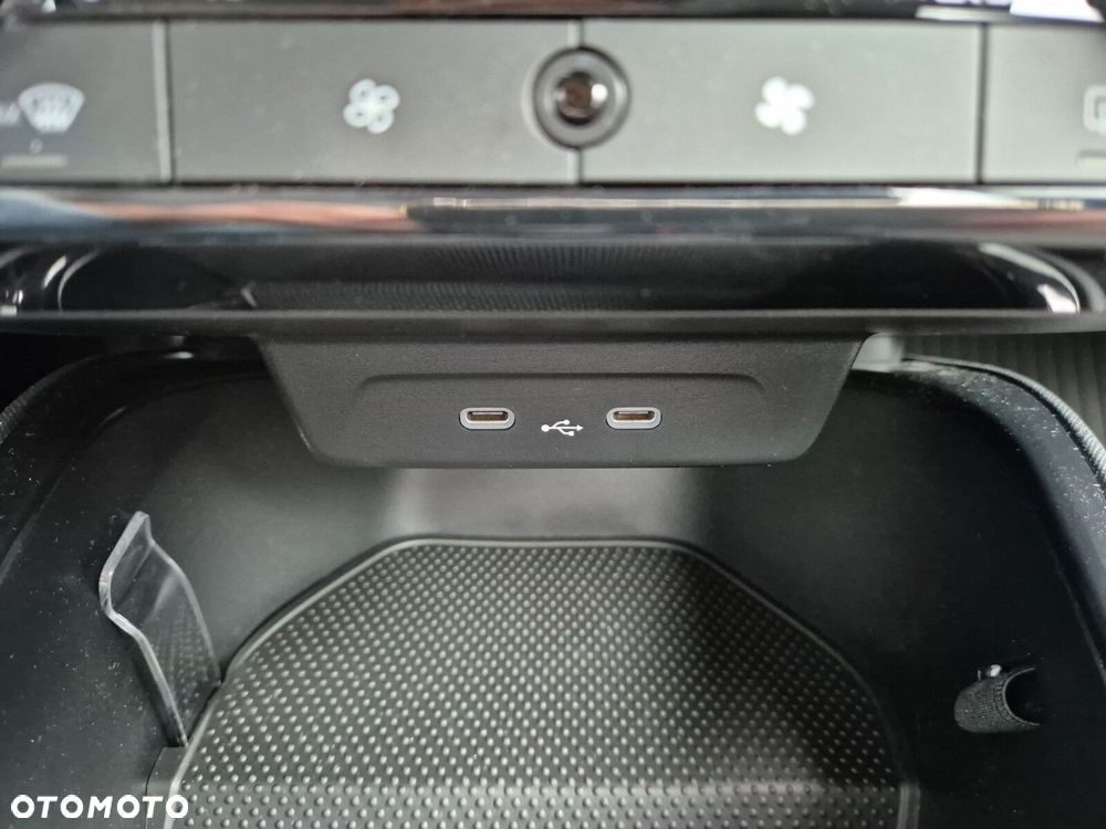Skoda Fabia 1.0 TSI Drive - 33