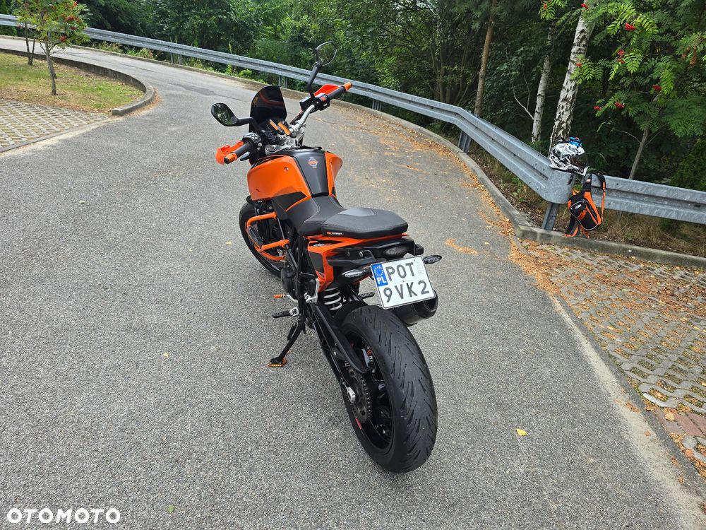 KTM Duke - 4