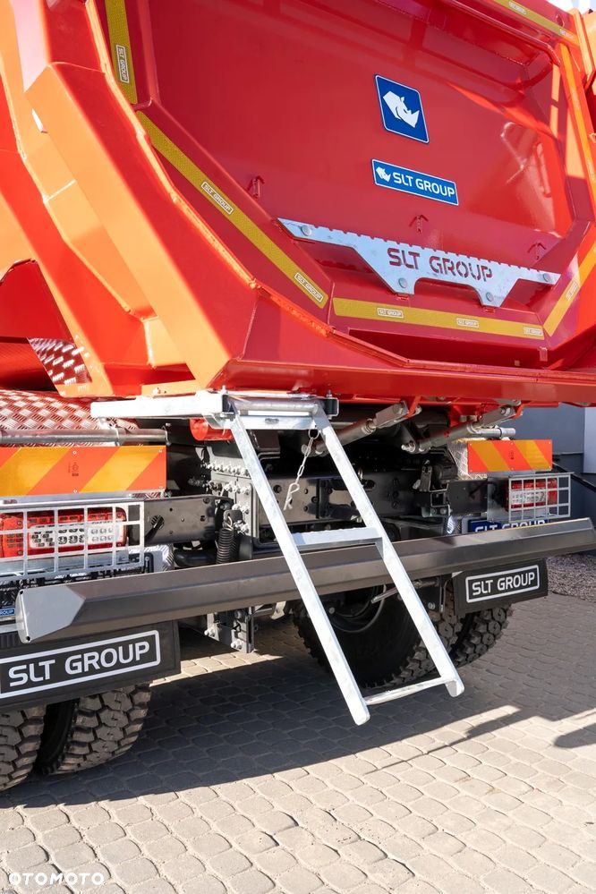 Renault K480 8x4 - 7