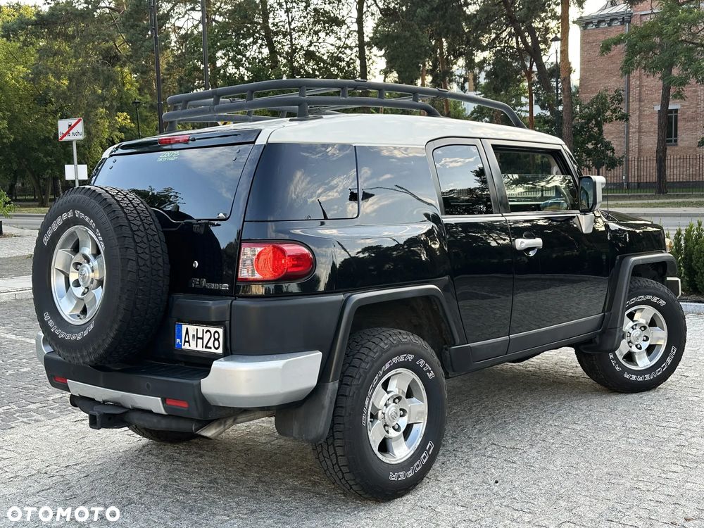 Toyota FJ Cruiser 4.0 4x4 - 15