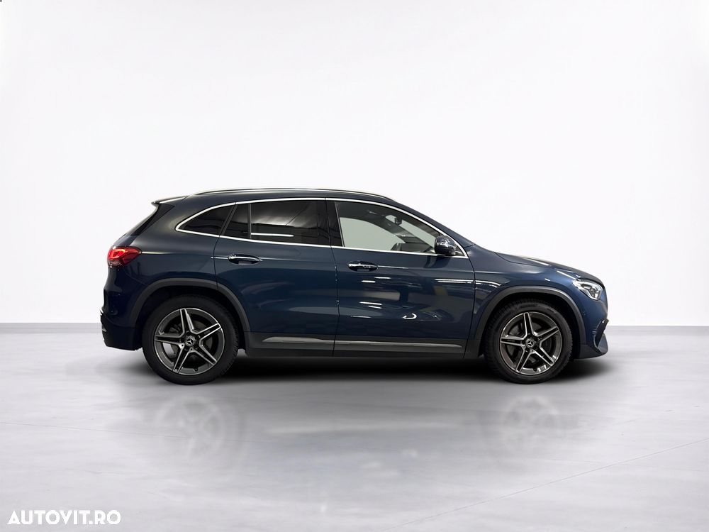 Mercedes-Benz GLA - 7