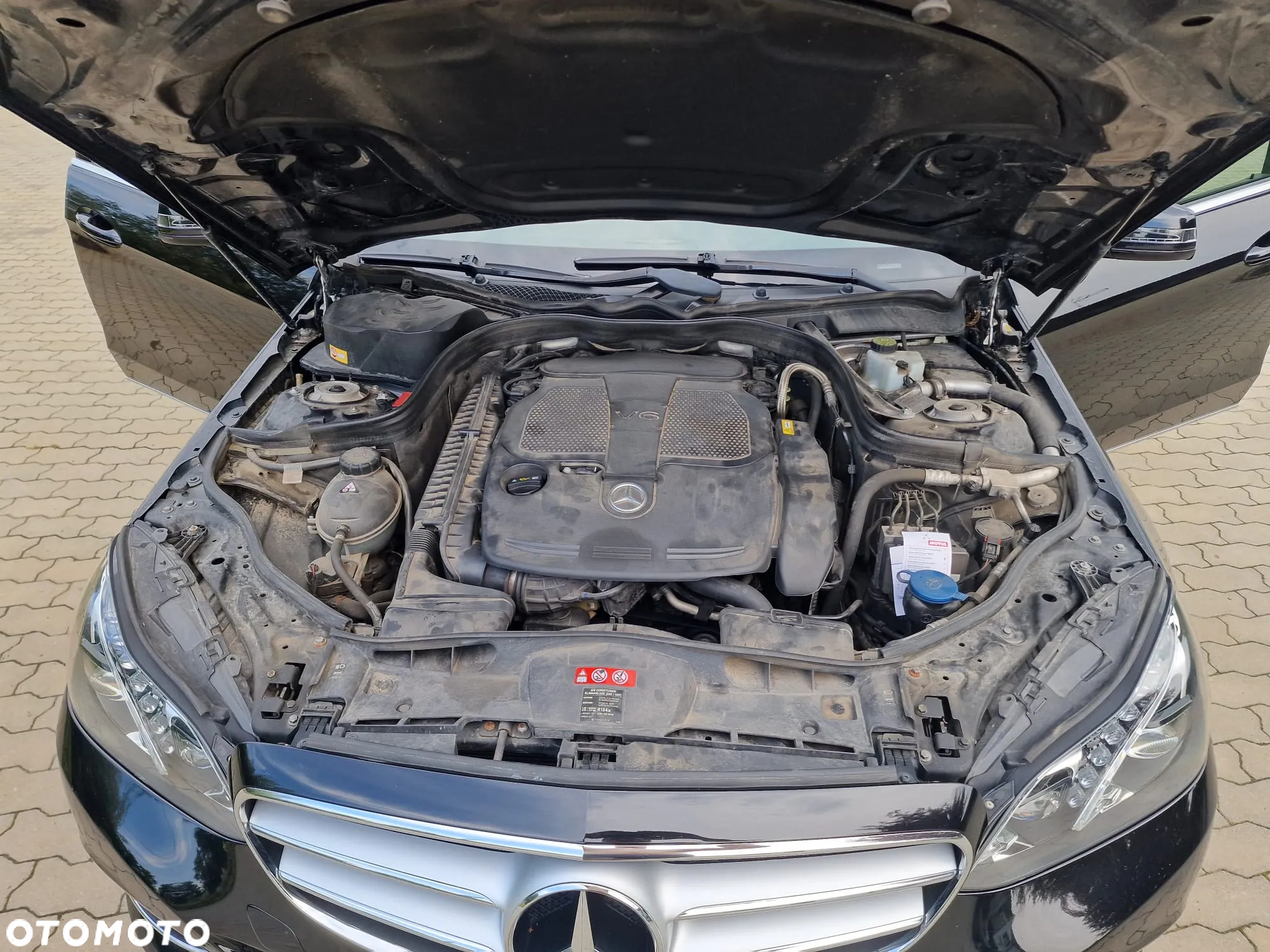 Mercedes-Benz Klasa E 300 4-Matic Avantgarde - 15