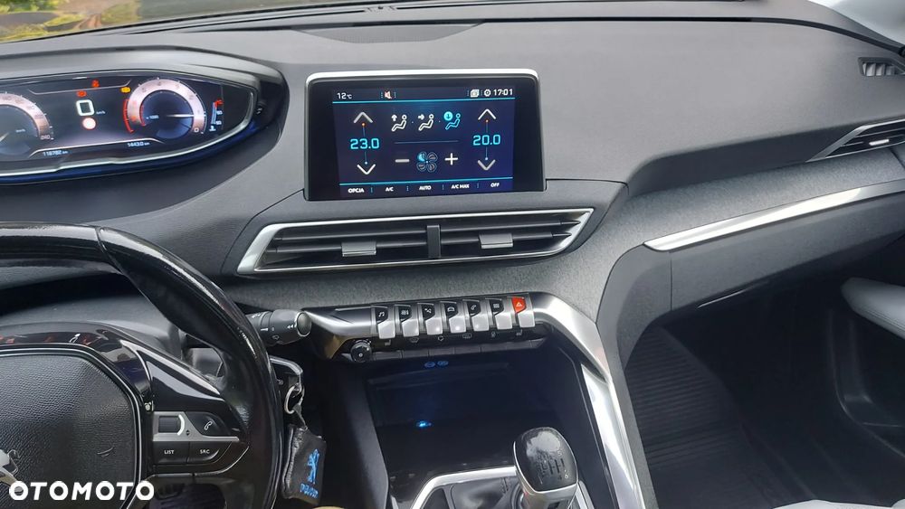 Peugeot 3008 2016