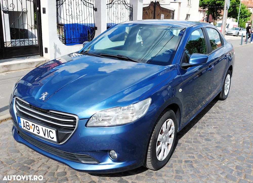 Peugeot 301 1.6 BlueHDI FAP Allure - 1