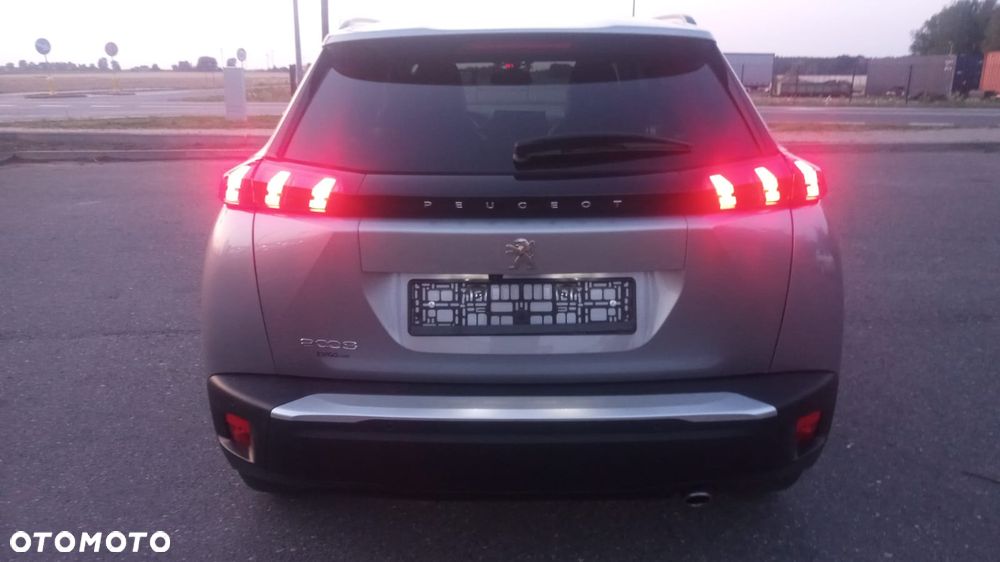 Peugeot 2008 1.5 BlueHDi Allure S&S EAT8 - 26
