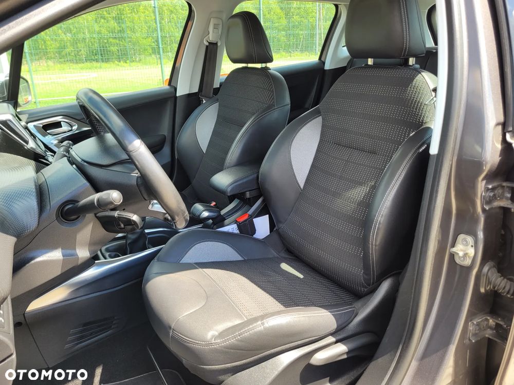 Peugeot 2008 1.6 e-HDi Active S&S - 12