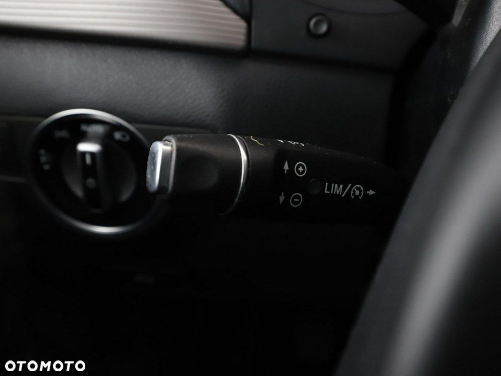 Mercedes-Benz Klasa B 180 Style - 29