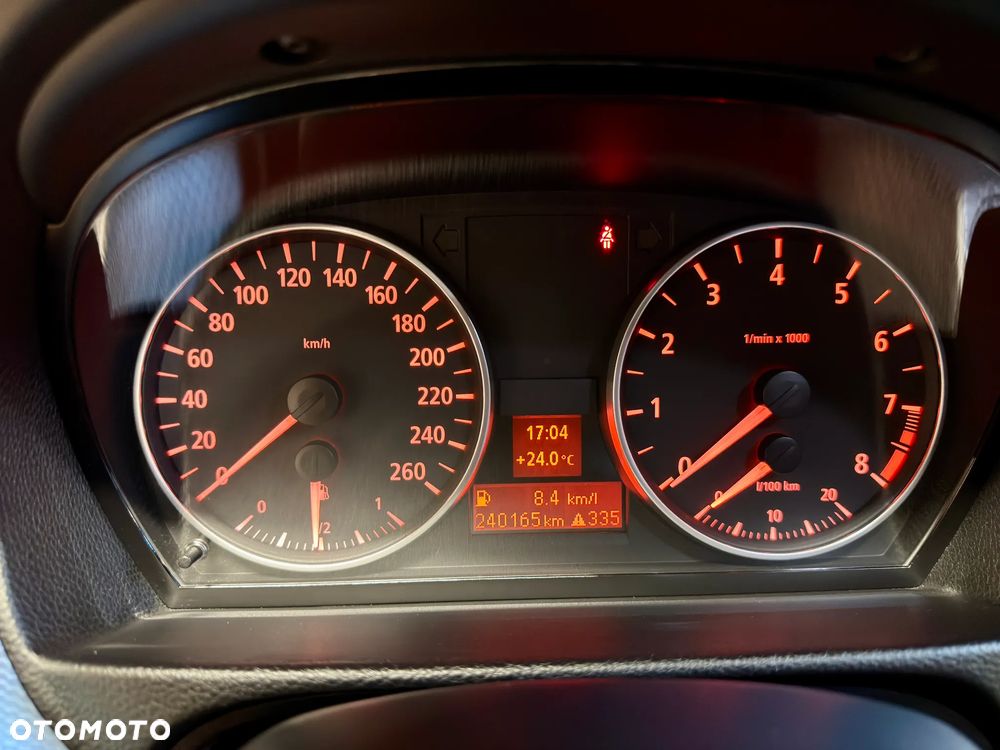 BMW Seria 3 - 25