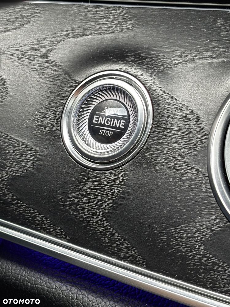 Mercedes-Benz Klasa E 220 d 4Matic 9G-TRONIC Avantgarde - 24