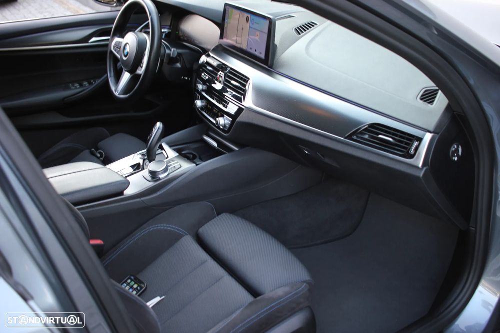 BMW 520 d Pack Desportivo M Auto - 34