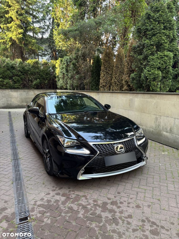 Lexus RC - 1