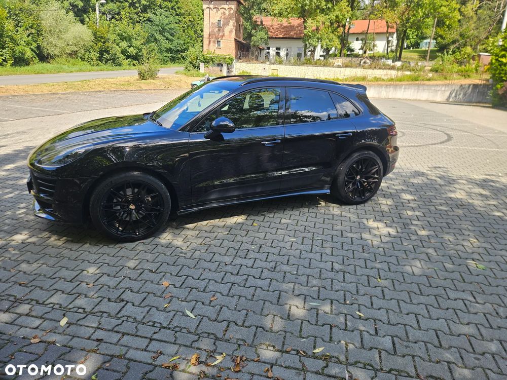 Porsche Macan Standard - 2