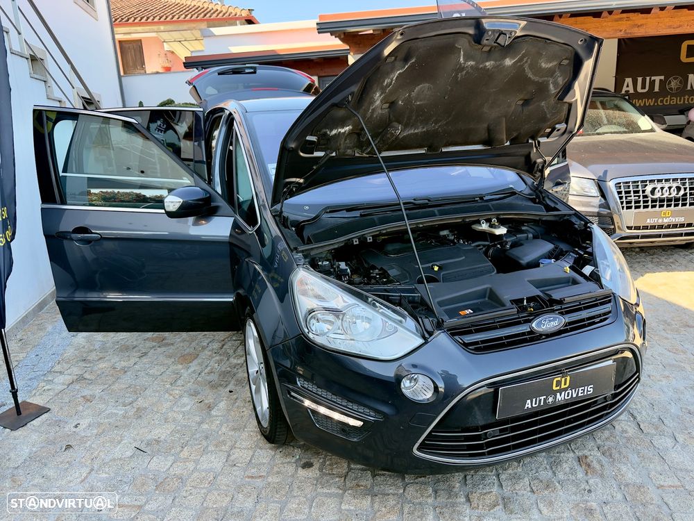 Ford S-Max 2.0 TDCi Titanium 7L - 32