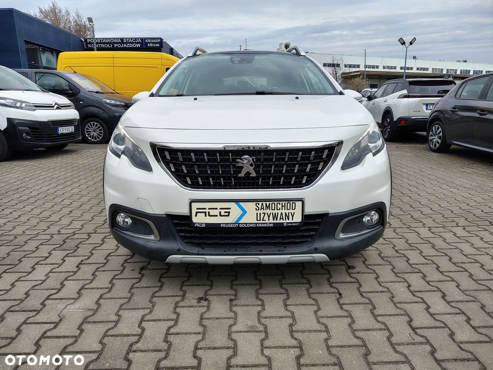 Peugeot 2008 1.2 Pure Tech Allure S&S - 5