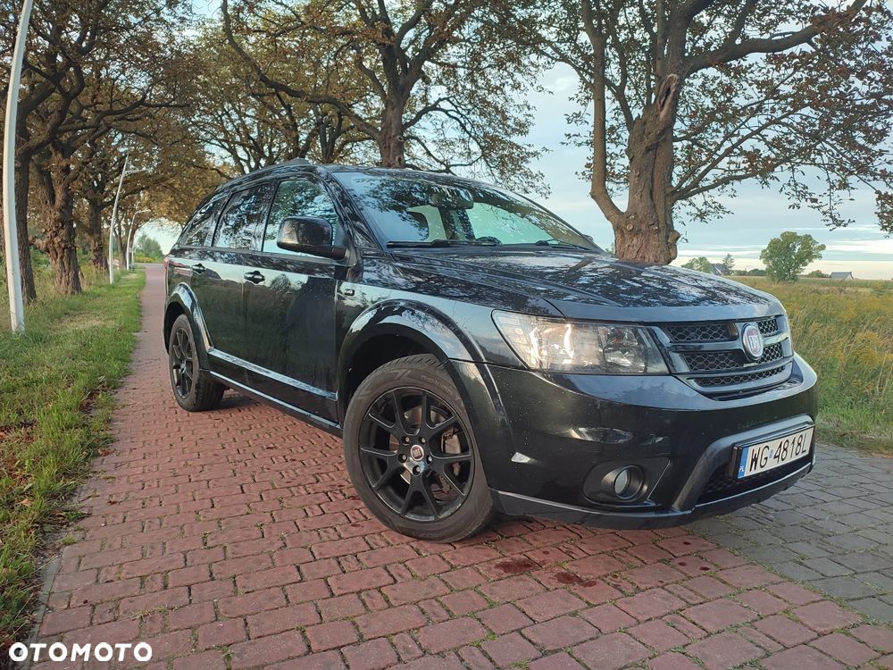 Fiat Freemont 2.0 Multijet 16V DPF Automatik Allrad Black Code - 1
