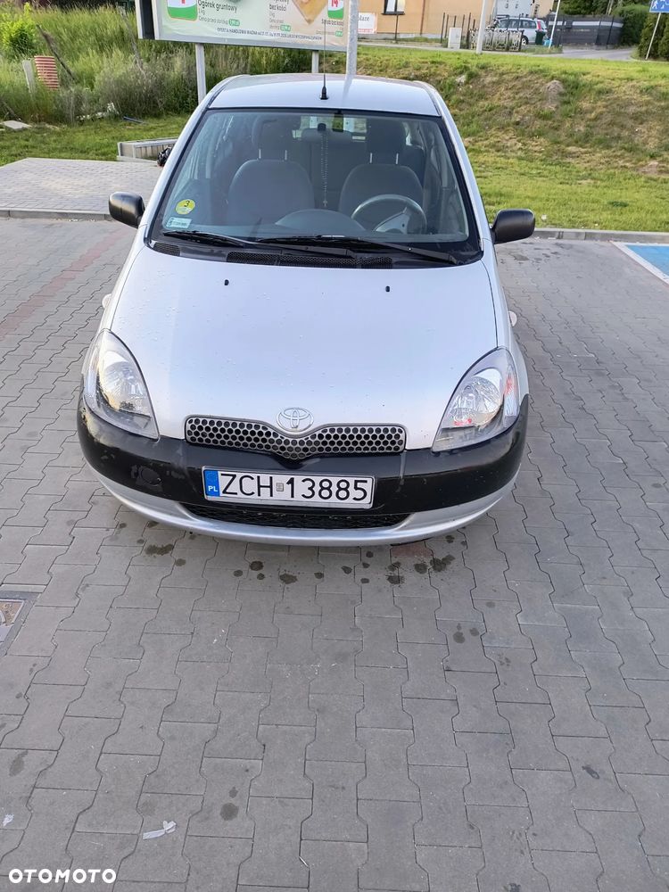 Toyota Yaris 1.4 D-4D Sol - 2