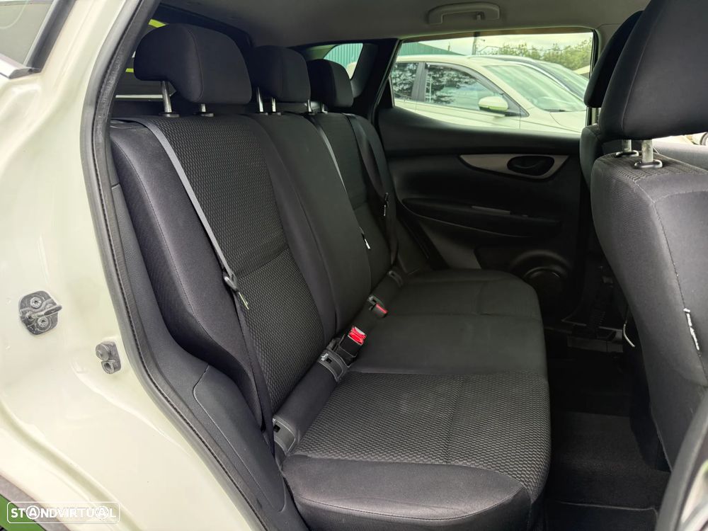Nissan Qashqai 1.5 dCi Acenta RS - 17