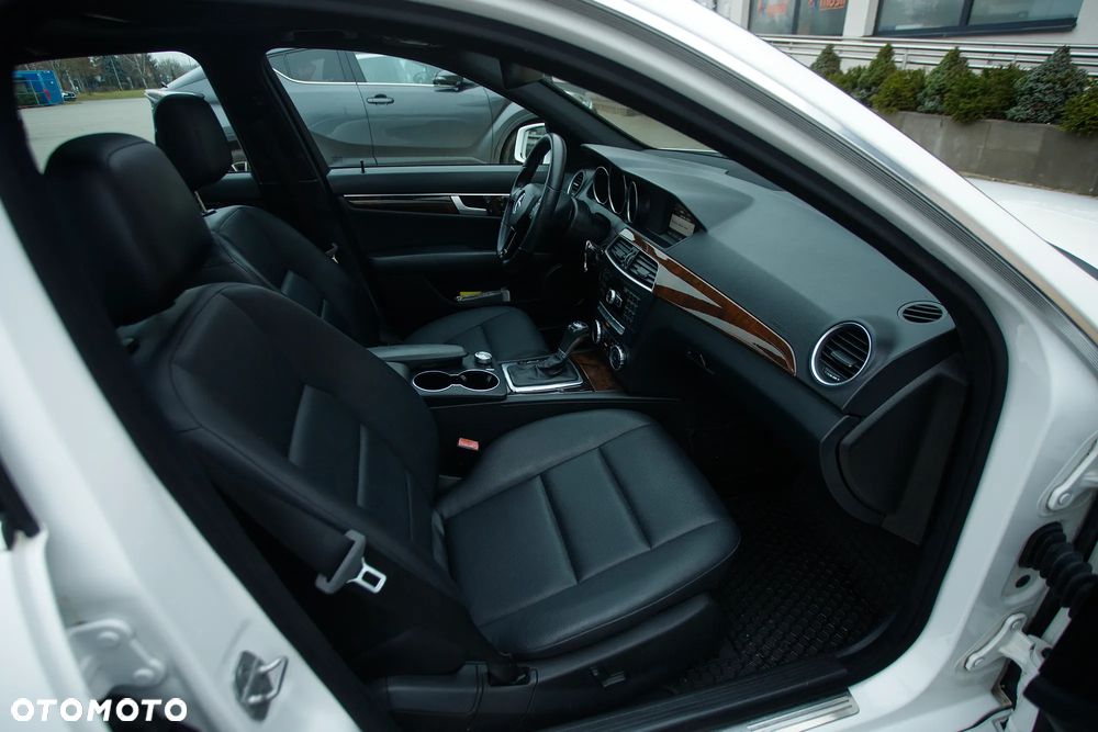 Mercedes-Benz Klasa C 350 4Matic 7G-TRONIC Avantgarde Edition - 10