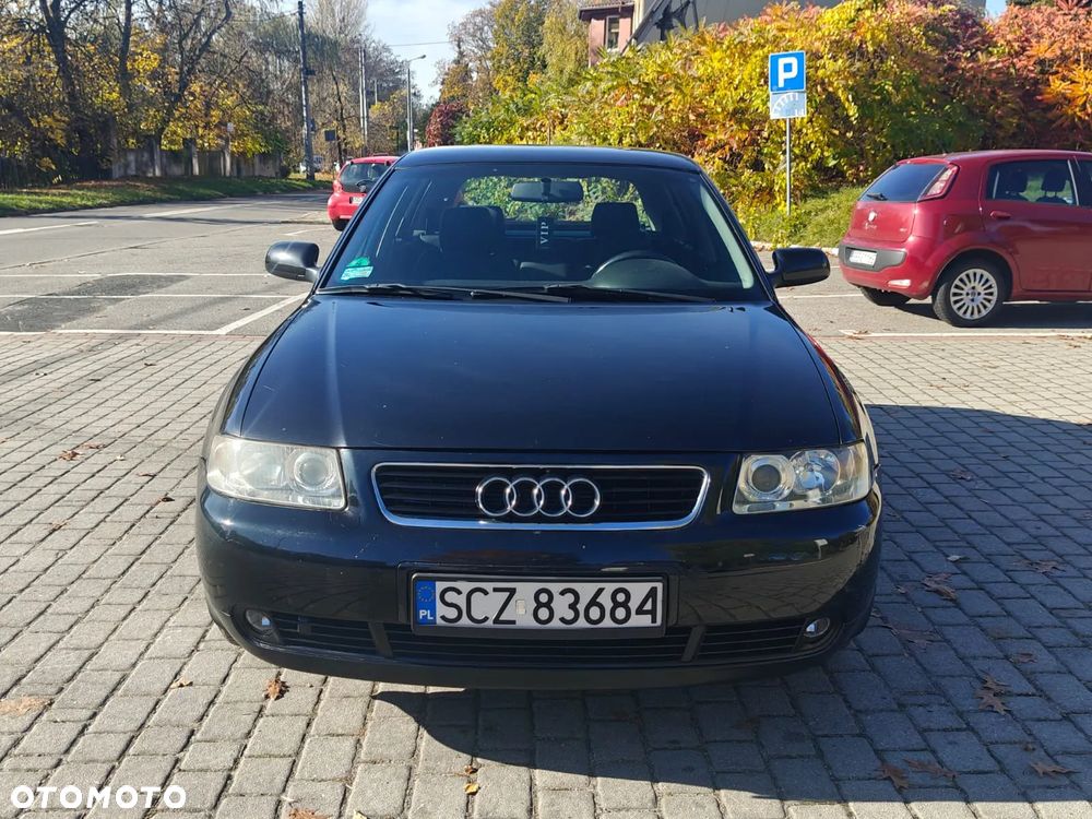 Audi A3 Sportback 1.6 Ambiente - 19