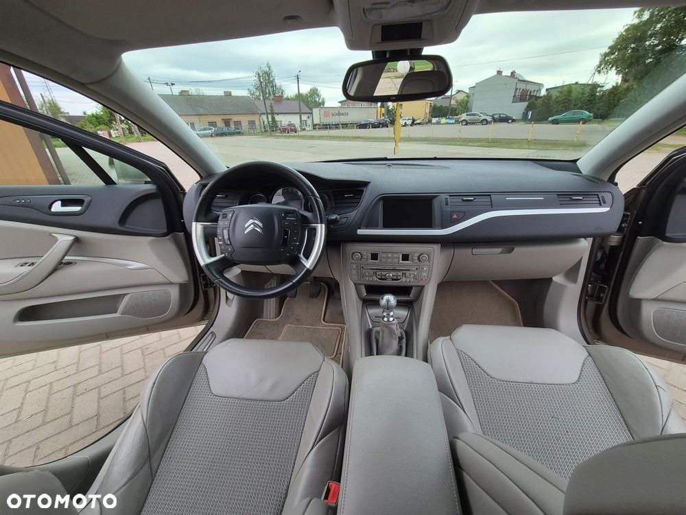 Citroën C5 HDi 140 FAP Exclusive - 17