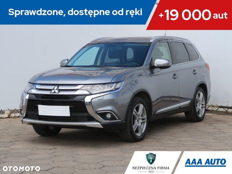 Mitsubishi Outlander - 2