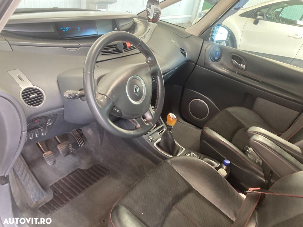 Renault Espace - 8