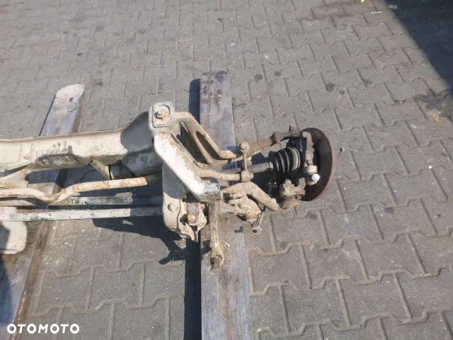 SANKI PRZÓD PRZEDNIE VOLKSWAGEN TRANSPORTER T4 - 28