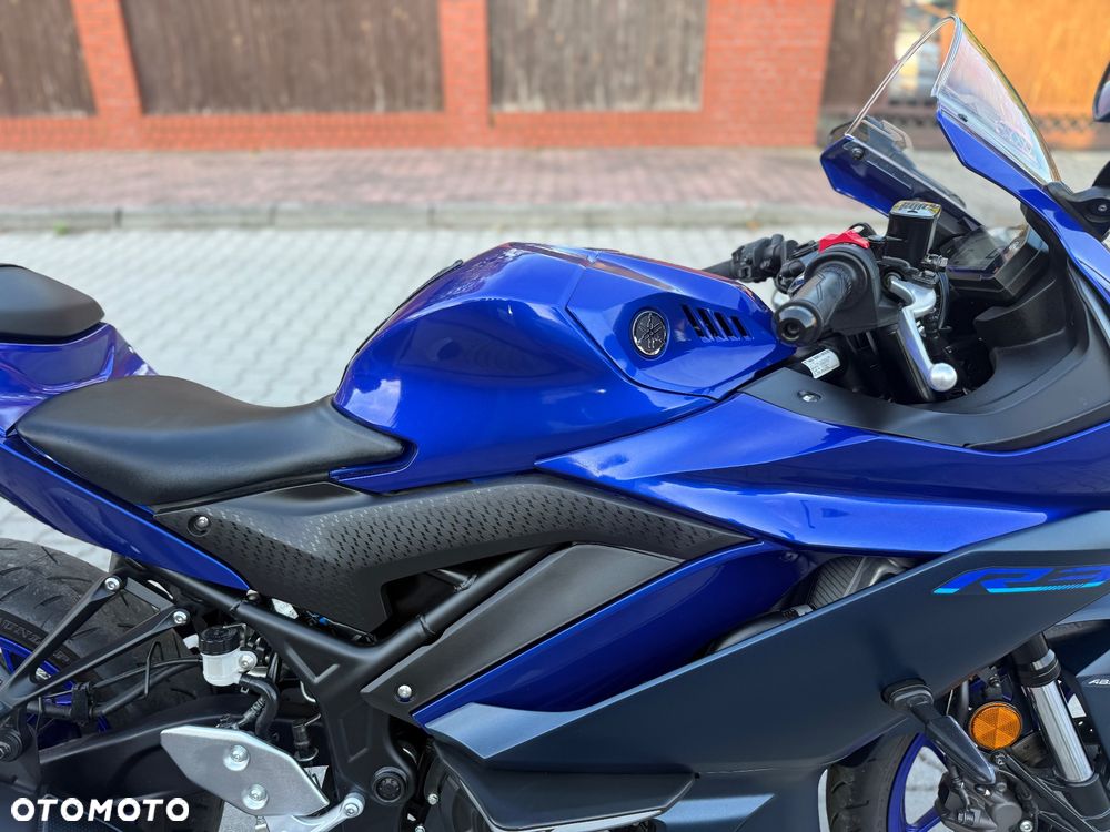 Yamaha R3 - 10