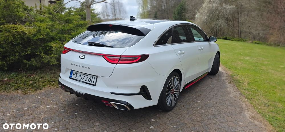 Kia ProCeed - 11