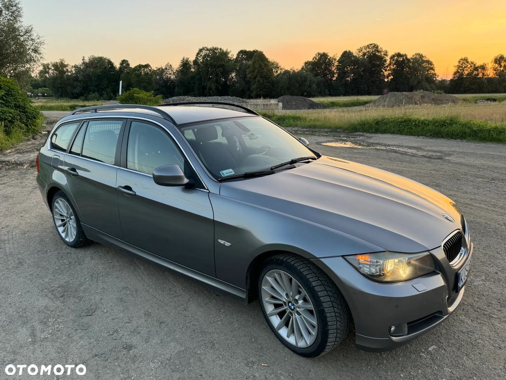 BMW Seria 3 325i xDrive - 2
