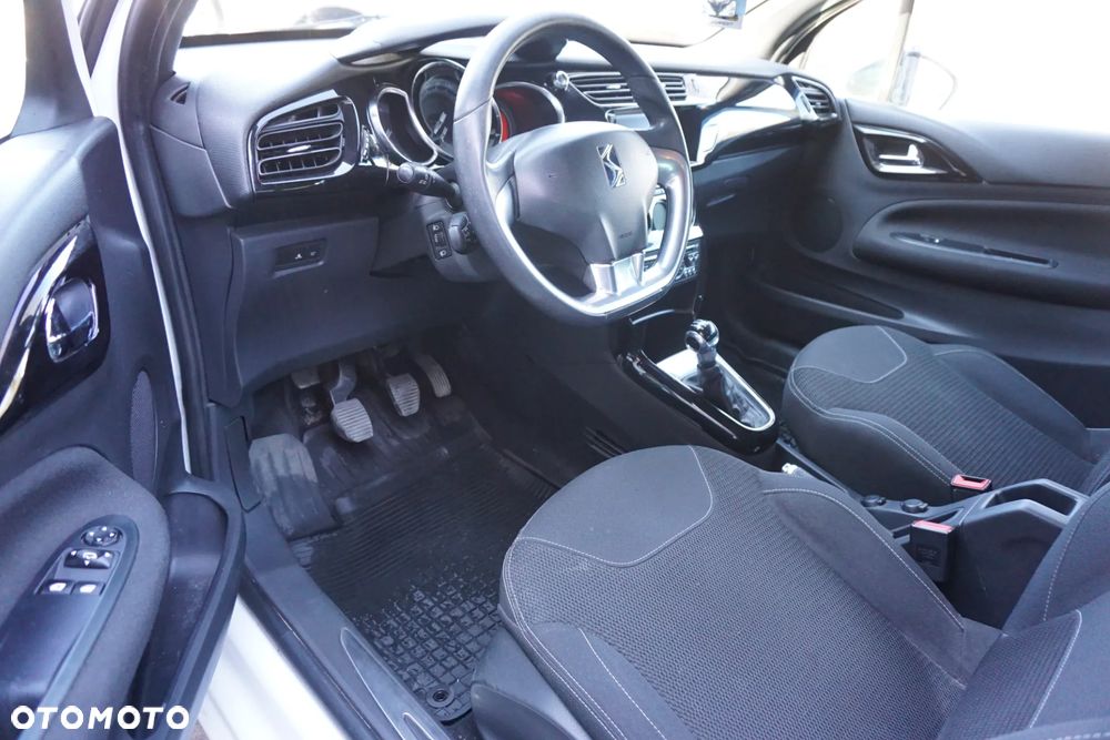 Citroën DS3 1.6 HDi SoChic - 7