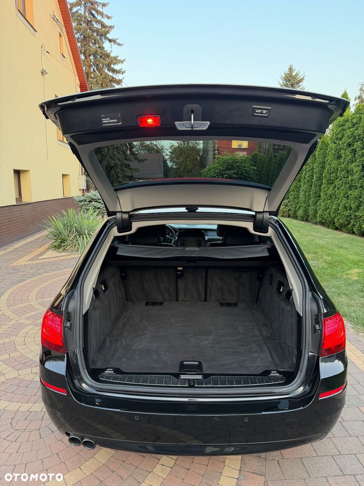 BMW Seria 5 520d Luxury Line - 22