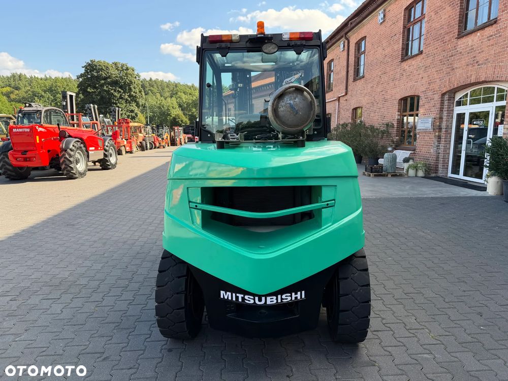 Mitsubishi FG55N - 4