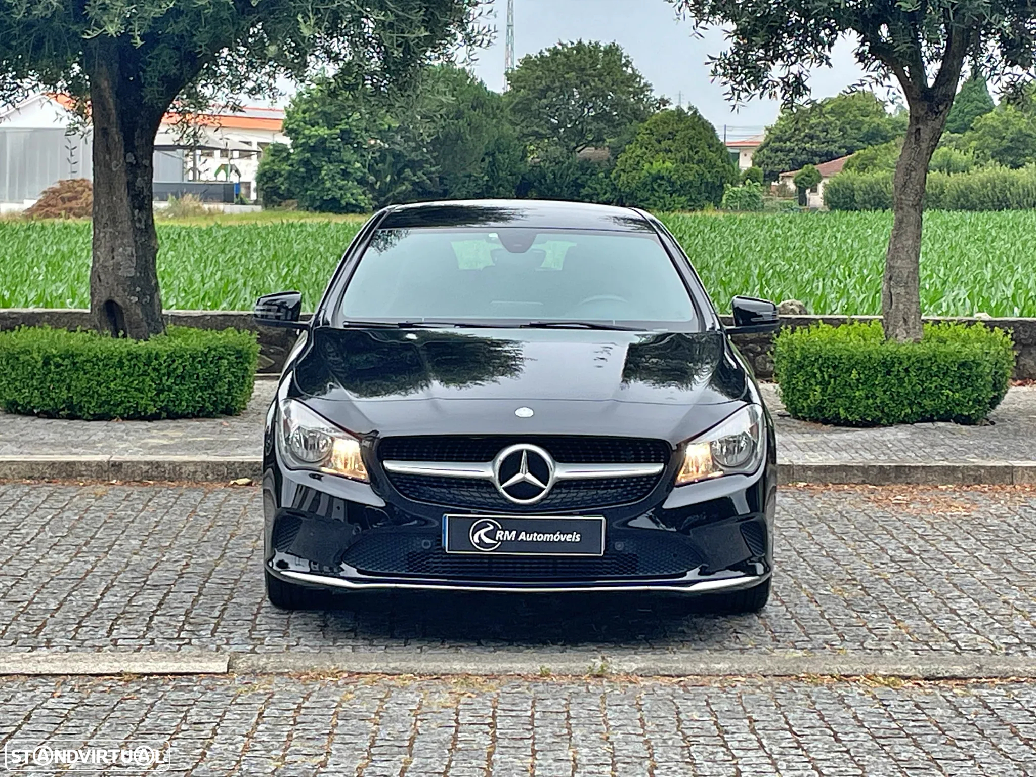 Mercedes-Benz CLA 180 d Shooting Brake Urban Aut. - 2