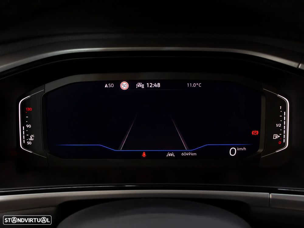 VW T-Roc 1.0 TSI Urban - 24