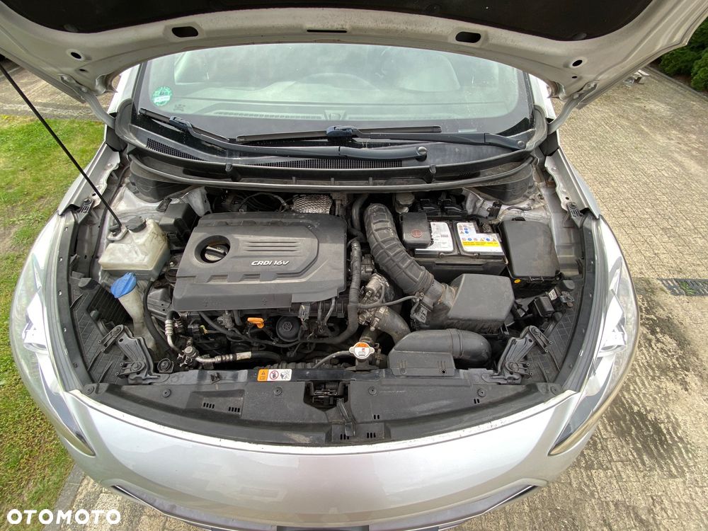 Hyundai i30 blue 1.6 CRDi DCT Passion - 37
