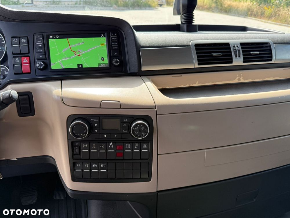 MAN TGX 26.420 / KONTENER / WINDA / 8.5 M DŁUGOŚCI / 21 EUROPALET / 6x2 / 3 OŚ PODNOSZONA I SKRĘTNA / ŁADOWNOŚĆ 14 415 KG / 2018 ROK / Z NIEMIEC - 20