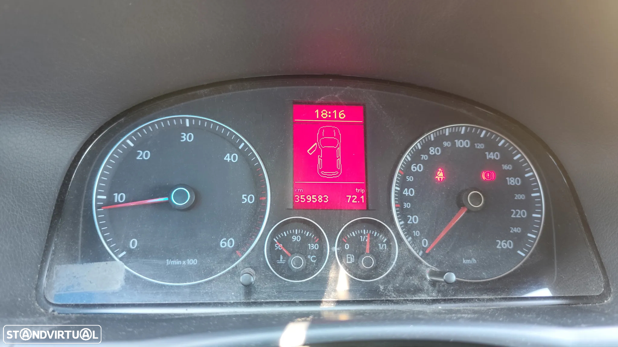 VW Touran 1.9 TDi Highline 7L - 8